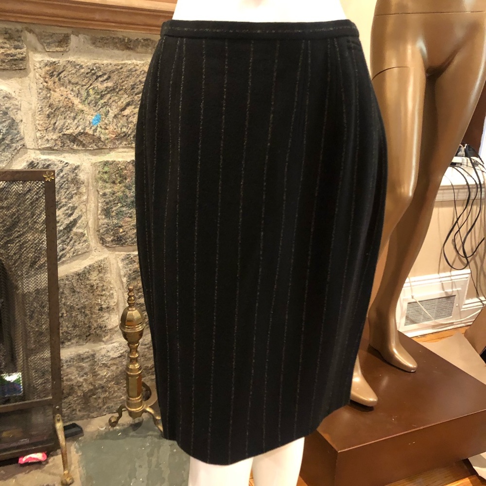Escada pinstripe skirt size 36
